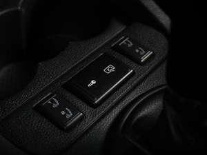 Хетчбэк Skoda Fabia 2012 года, 989000 рублей, Воронеж
