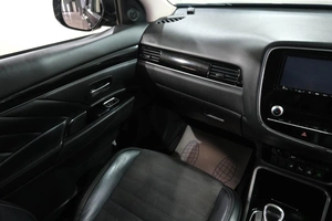 Внедорожник Mitsubishi Outlander 2020 года, 2999000 рублей, Новокузнецк