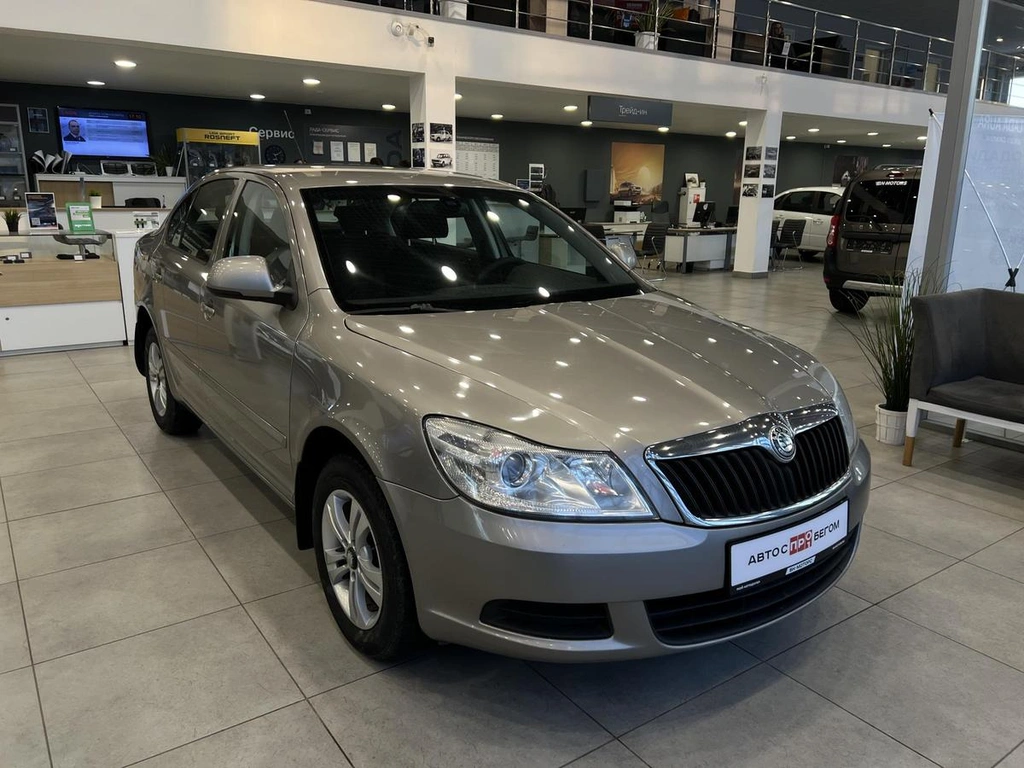 Хэтчбек Skoda Octavia 2008 года, 860000 рублей, Орёл