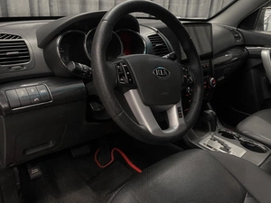 Внедорожник Kia Sorento 2010 года, 1275000 рублей, Красноярск