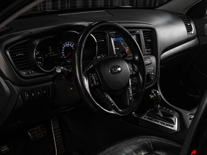 Седан Kia Optima 2013 года, 1609000 рублей, Тюмень