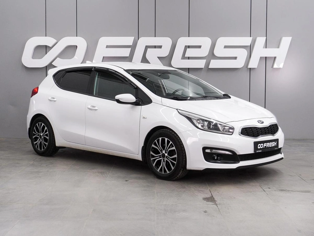 Хетчбэк Kia Ceed 2018 года, 1234000 рублей, Воронеж