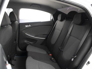 Седан Hyundai Solaris 2014 года, 840000 рублей, Омск