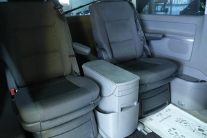 Минивэн Volkswagen Multivan 2004 года, 1599000 рублей, Омск