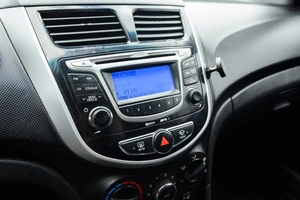 Седан Hyundai Solaris 2011 года, 636000 рублей, Ульяновск
