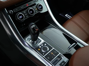 Внедорожник Land Rover Range Rover Sport 2015 года, 3999777 рублей, Москва