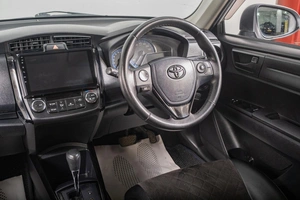 Универсал Toyota Corolla Fielder 2017 года, 1339000 рублей, Томск