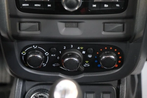 Внедорожник Renault Duster 2020 года, 1629000 рублей, Омск