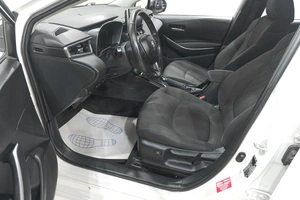 Седан Toyota Corolla 2019 года, 1949000 рублей, Новокузнецк