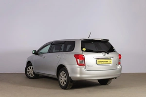 Универсал Toyota Corolla Fielder 2010 года, 1189000 рублей, Новосибирск