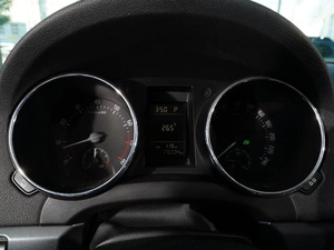 Внедорожник Skoda Yeti 2011 года, 797000 рублей, Тверь