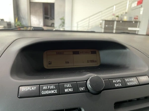 Седан Toyota Avensis 2004 года, 787000 рублей, Солонцы