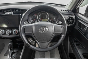 Универсал Toyota Corolla Fielder 2018 года, 1349000 рублей, Барнаул