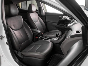 Седан Hyundai Elantra 2011 года, 849000 рублей, Тюмень