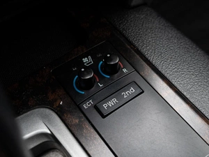 Внедорожник Toyota Land Cruiser 2012 года, 3450000 рублей, Краснодар