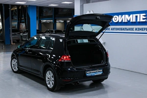 Хетчбэк Volkswagen Golf 2013 года, 1333000 рублей, Солонцы