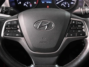 Седан Hyundai Solaris 2019 года, 1159000 рублей, Аксай