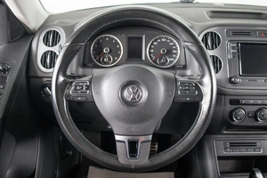 Внедорожник Volkswagen Tiguan 2016 года, 1699000 рублей, Пермь