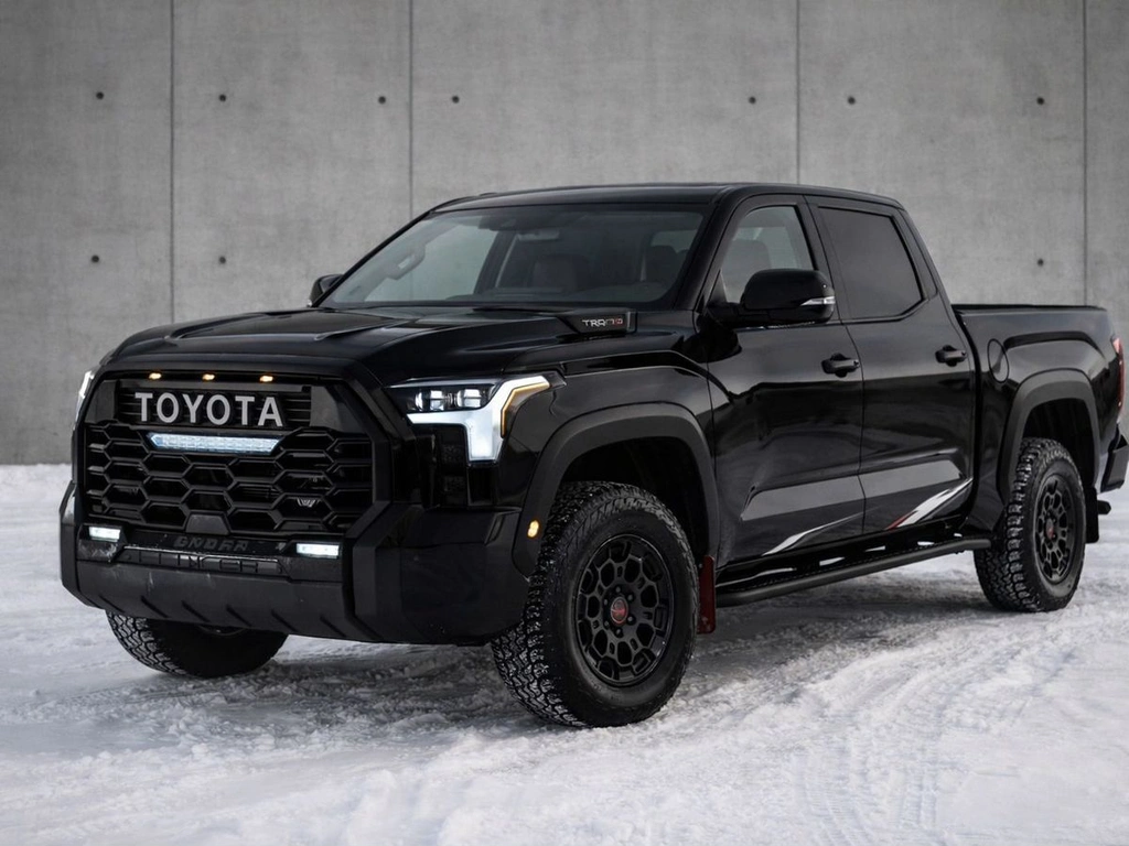 Пикап Toyota Tundra 2025 года, 11500000 рублей, Новоивановское