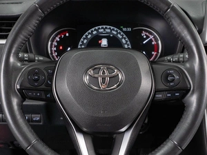 Внедорожник Toyota RAV4 2021 года, 3499000 рублей, Тюмень