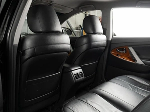 Седан Toyota Camry 2011 года, 1279000 рублей, Тюмень