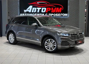 Внедорожник Volkswagen Touareg 2019 года, 4000000 рублей, Красноярск