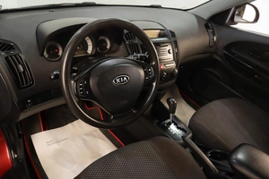 Хетчбэк Kia Ceed 2007 года, 529000 рублей, Челябинск