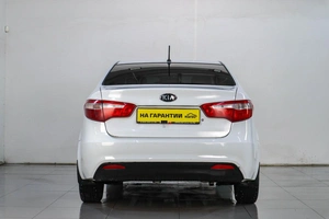 Седан Kia Rio 2015 года, 799000 рублей, Челябинск
