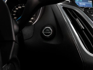 Седан Ford Focus 2012 года, 1079000 рублей, Тюмень