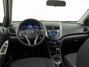 Седан Hyundai Solaris 2015 года, 998999 рублей, Москва