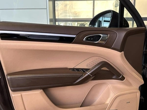 Внедорожник Porsche Cayenne 2015 года, 3750000 рублей, Уфа