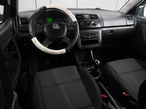Хетчбэк Skoda Fabia 2011 года, 629000 рублей, Воронеж