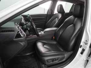 Седан Toyota Camry 2019 года, 2915000 рублей, Воронеж