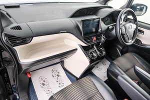 Минивэн Toyota Noah 2019 года, 2199000 рублей, Красноярск