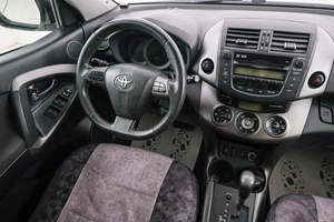 Внедорожник Toyota RAV4 2011 года, 1449000 рублей, Красноярск