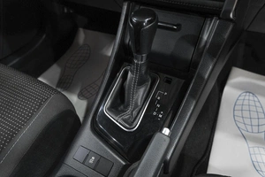 Хетчбэк Toyota Auris 2015 года, 1299000 рублей, Новокузнецк