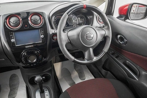 Хетчбэк Nissan Note 2015 года, 969000 рублей, Барнаул