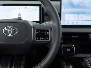 Внедорожник Toyota RAV4 2026 года, 4220050 рублей, Москва