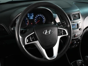Седан Hyundai Solaris 2014 года, 1059000 рублей, Аксай