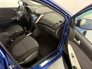 Седан Hyundai Solaris 2012 года, Брянск