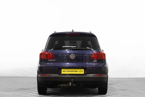 Внедорожник Volkswagen Tiguan 2011 года, 1239000 рублей, Барнаул