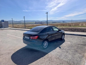 Седан ВАЗ (LADA) Vesta 2016 года, 700000 рублей, Красноярск