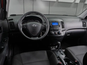 Хетчбэк Hyundai i30 2010 года, 950000 рублей, Тюмень