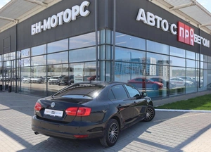 Седан Volkswagen Jetta 2014 года, 1390000 рублей, Мирное