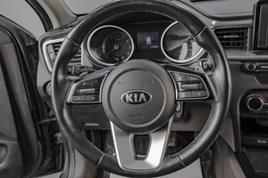 Хетчбэк Kia Ceed 2018 года, 1599000 рублей, Челябинск