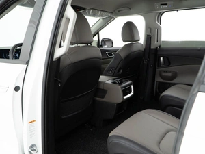 Минивэн Kia Carnival 2025 года, 6098999 рублей, Москва