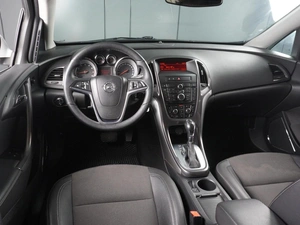 Хетчбэк Opel Astra 2012 года, 869000 рублей, Минеральные Воды