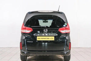 Минивэн Honda Freed 2017 года, 1499000 рублей, Красноярск