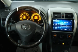 Седан Toyota Corolla 2007 года, 859000 рублей, Омск