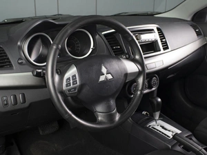 Седан Mitsubishi Lancer 2013 года, 790000 рублей, Омск